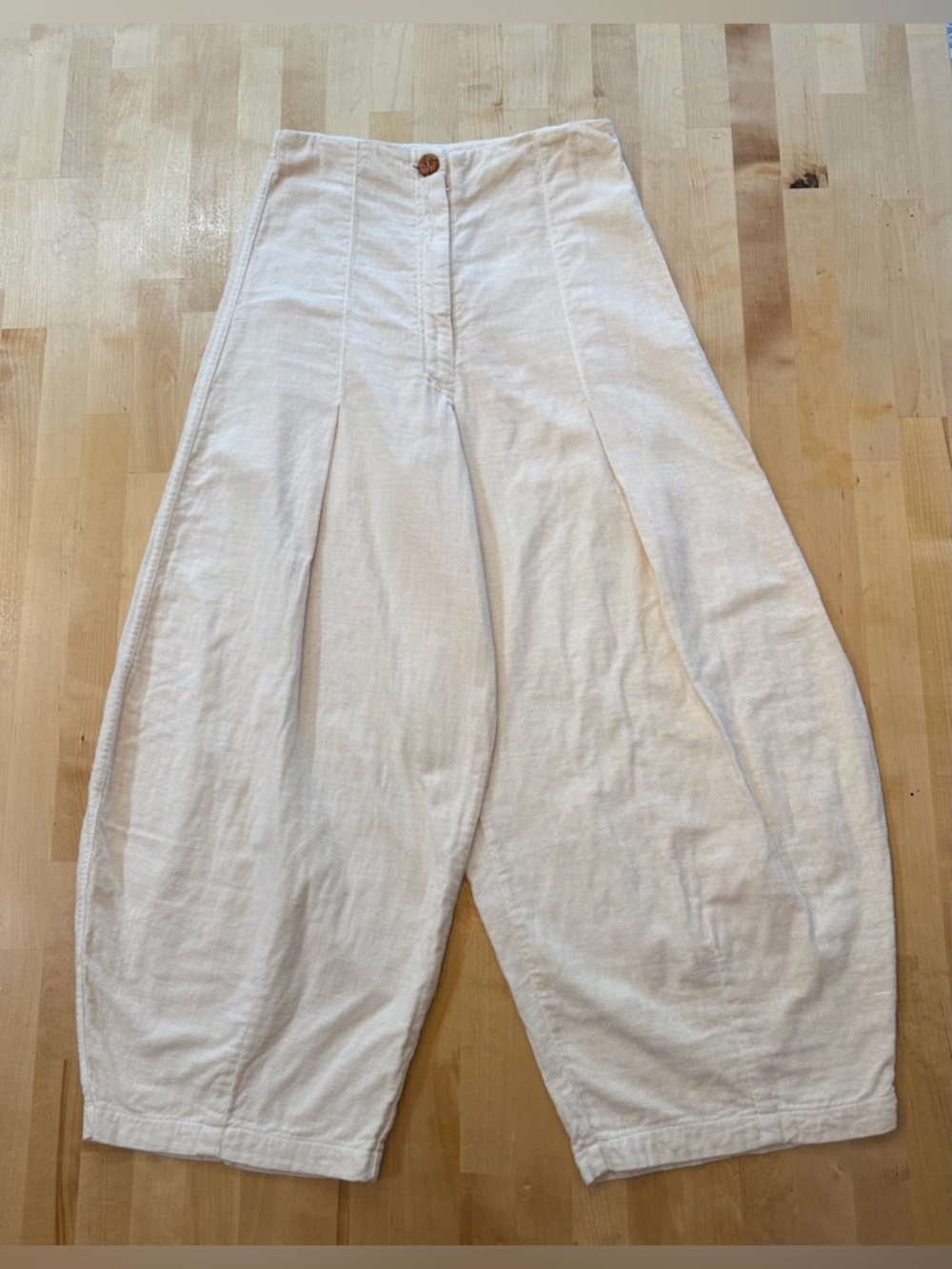 Atelier Delphine Wide Leg Linen-Blend Culottes in Soft Off-White